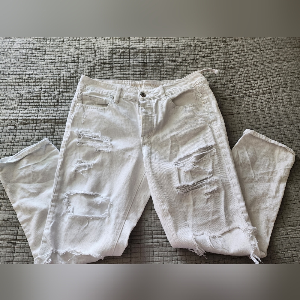 American Eagle white, Distressed Jeans